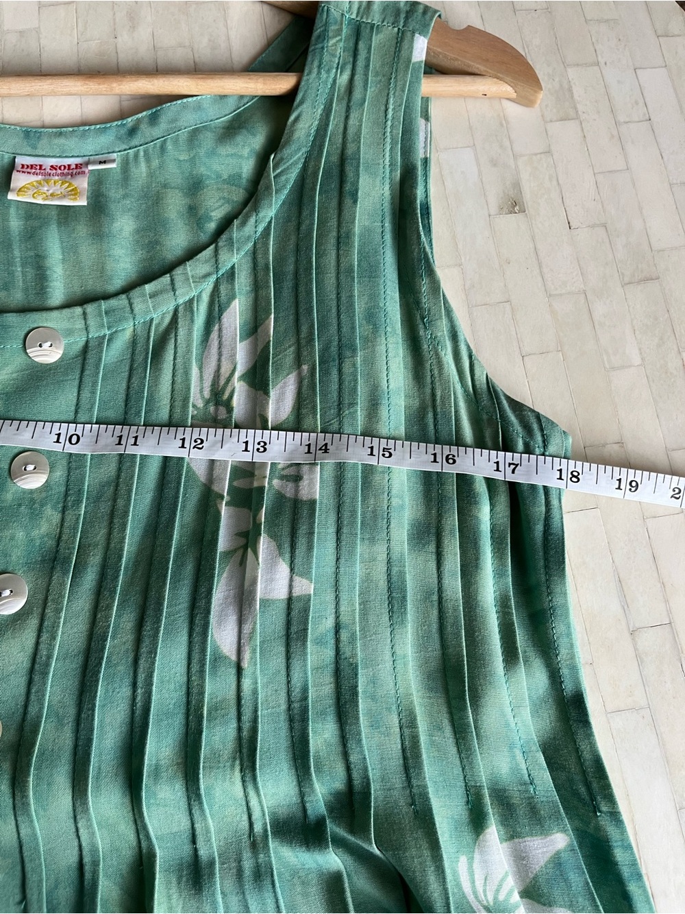 Sleeveless Lightweight Floral Maxi Dress Button Front in Green White size Medium - Picture 8 of 9